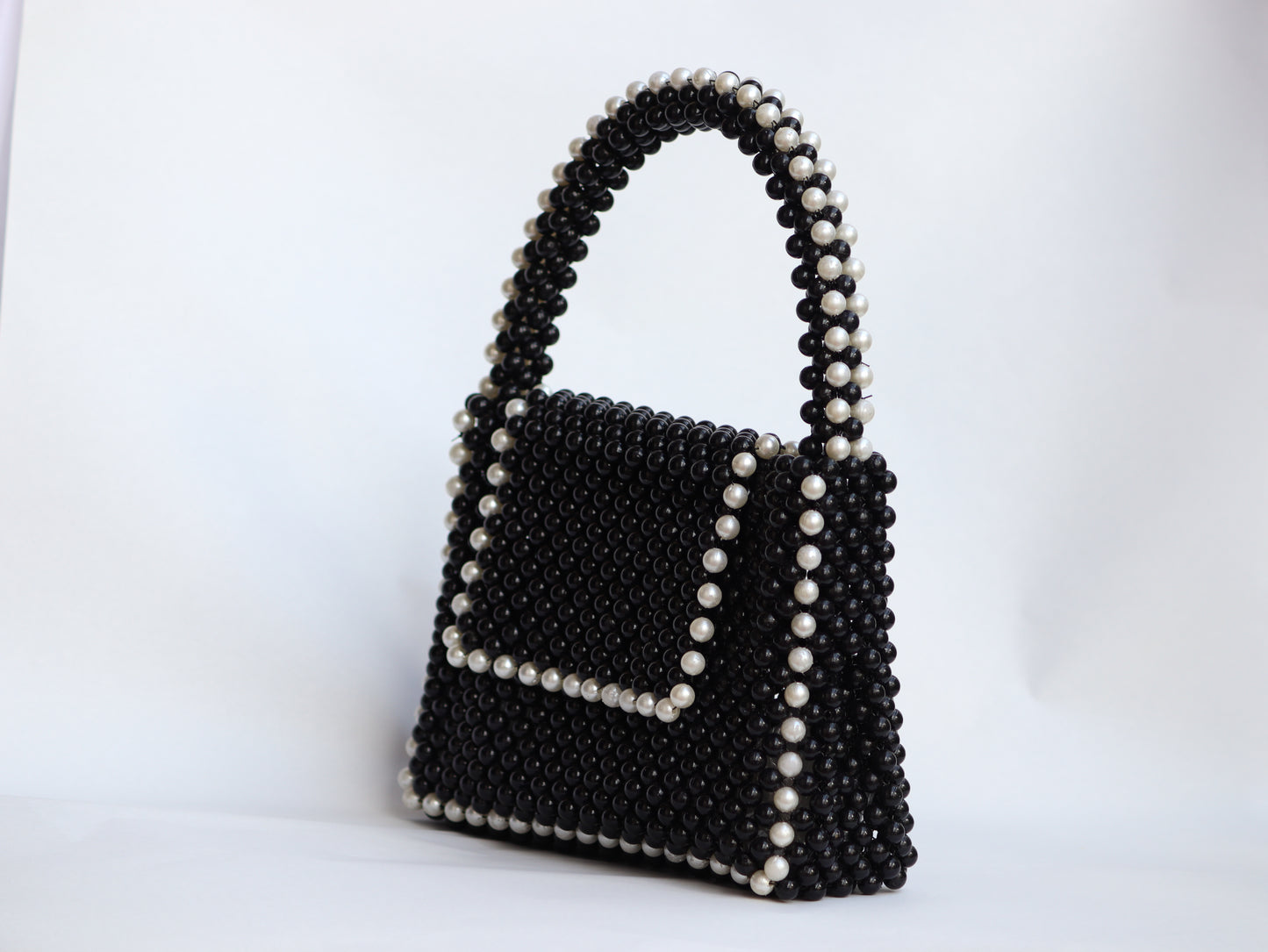 Lily Monochrome Pearl Elegance Bag