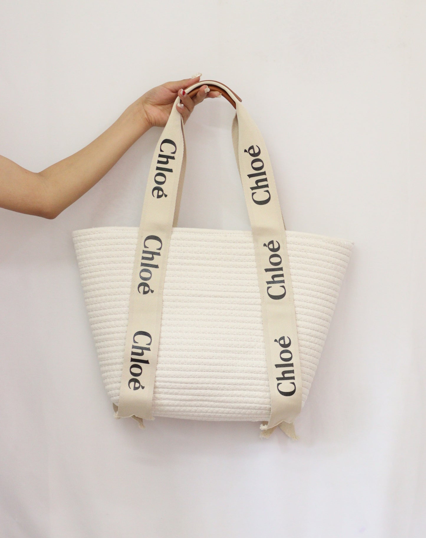 Lily Signature white Chloe Tote